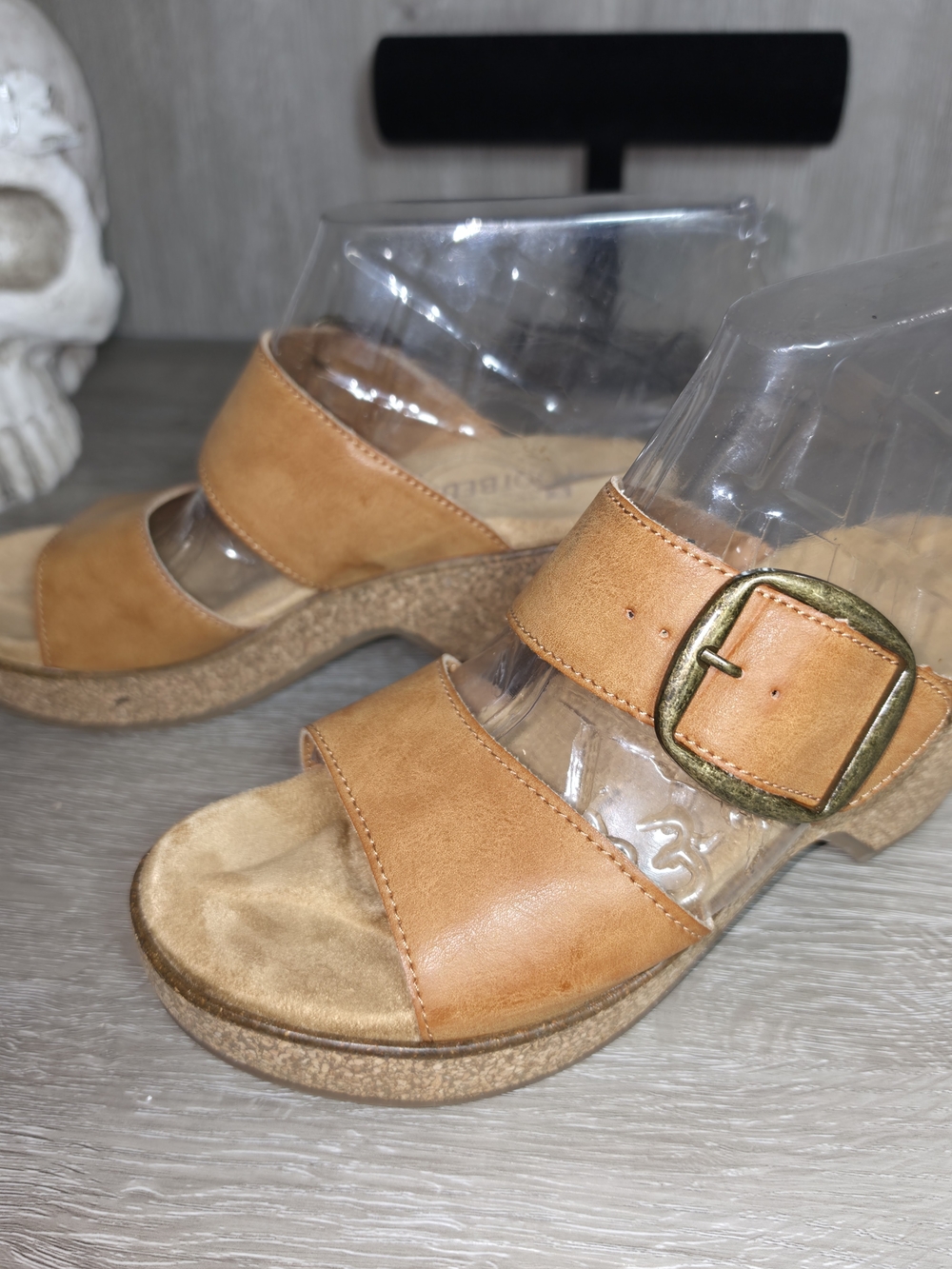 White Mountain Footbeds Collec. Women's Tan | Cork | Buckle | Wedge Sandals 7M
